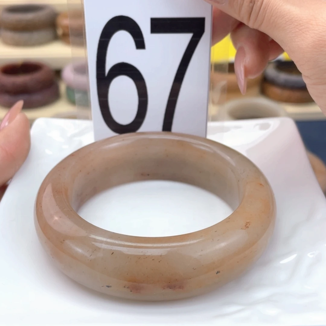 【闪购商品】石英质玉手镯未镶嵌