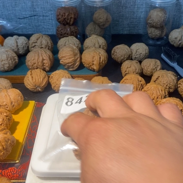 文玩核桃吊坠3900000842