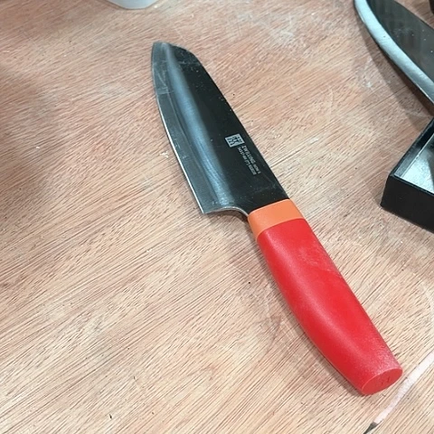 微瑕，不锈钢水果刀不能抗骨红