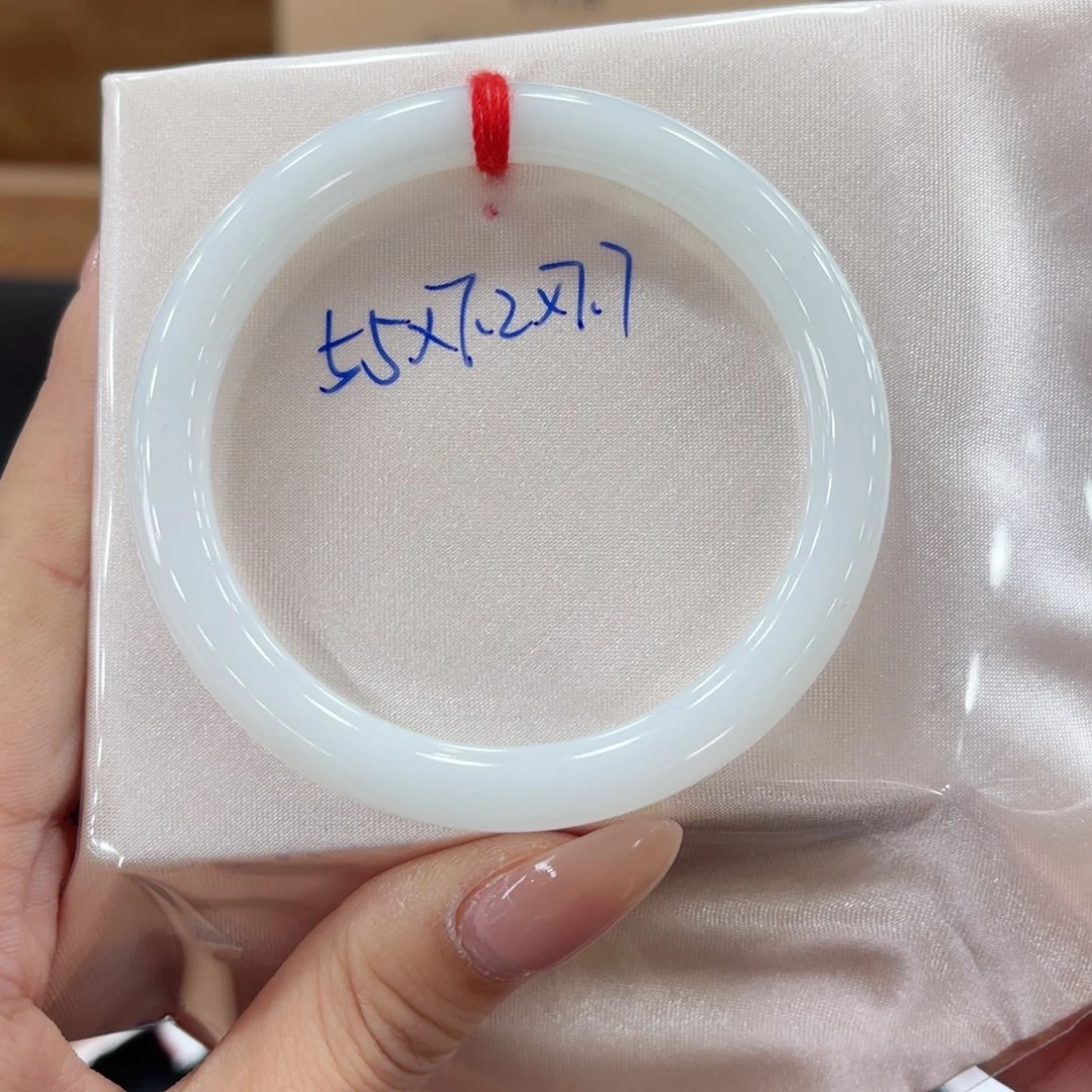 未镶嵌手镯翡翠翡翠