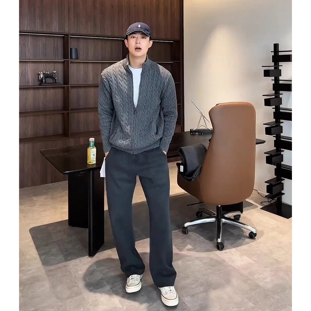 深灰色休闲运动裤男款秋冬美式垂感加绒裤子健身直筒微喇弯刀卫裤