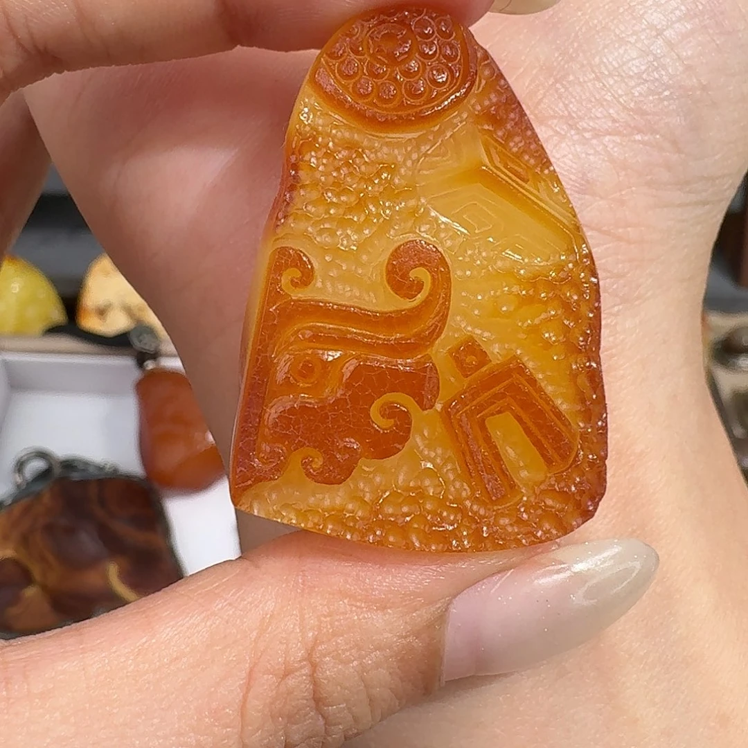 浅***念琥珀未镶嵌裸石我