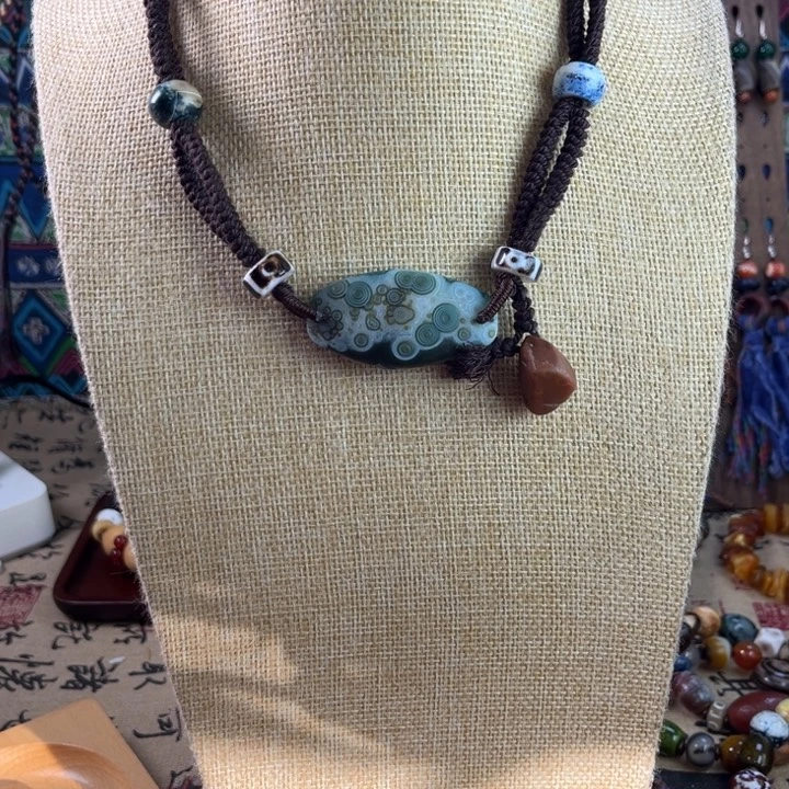 玛瑙/玉髓未镶嵌颈饰