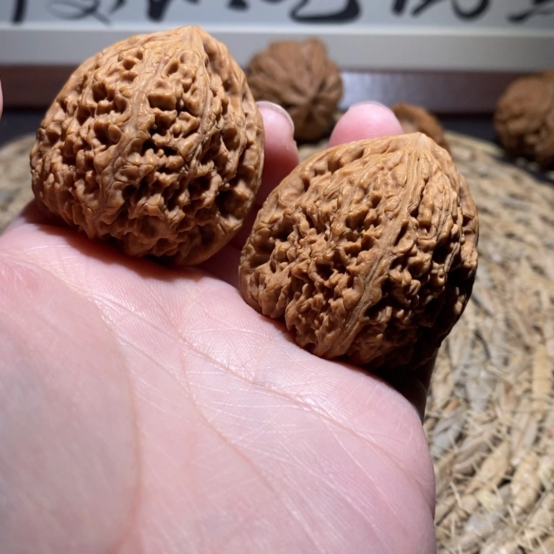 汤***圆桃核吊坠41南疆石