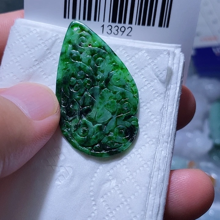 翡翠未镶嵌颈饰天光墟翡翠市场现金代购