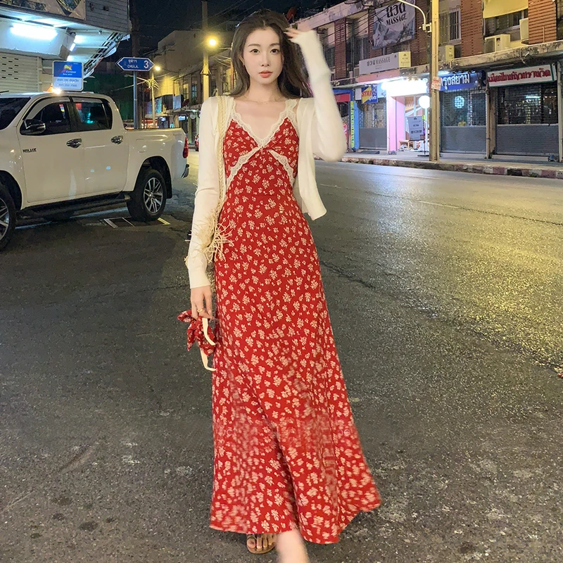 韩系辣妹风碎花吊带连衣裙女春夏季新款小个子收腰显瘦气质长裙子