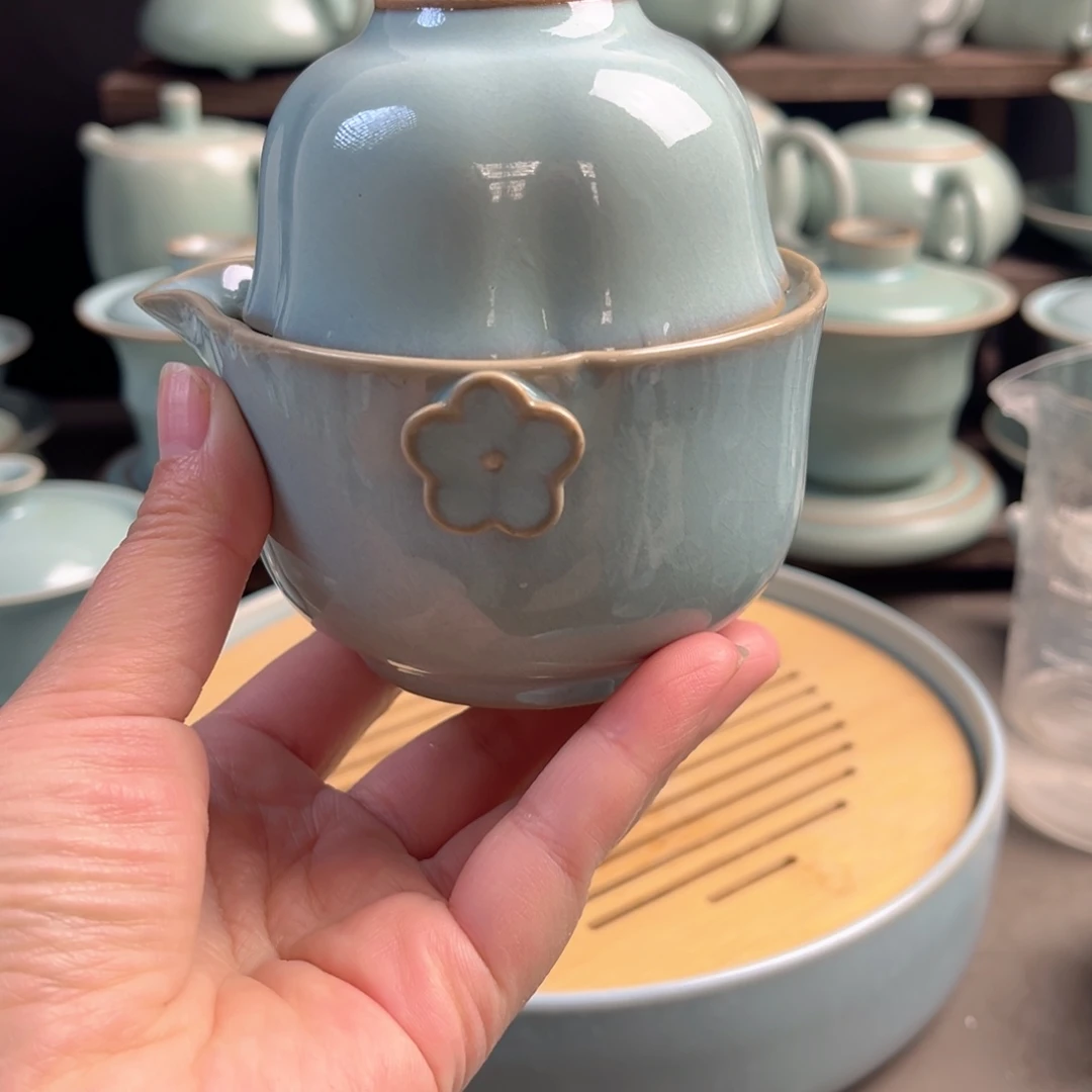 陶摆件瓷天青釉梅花快客