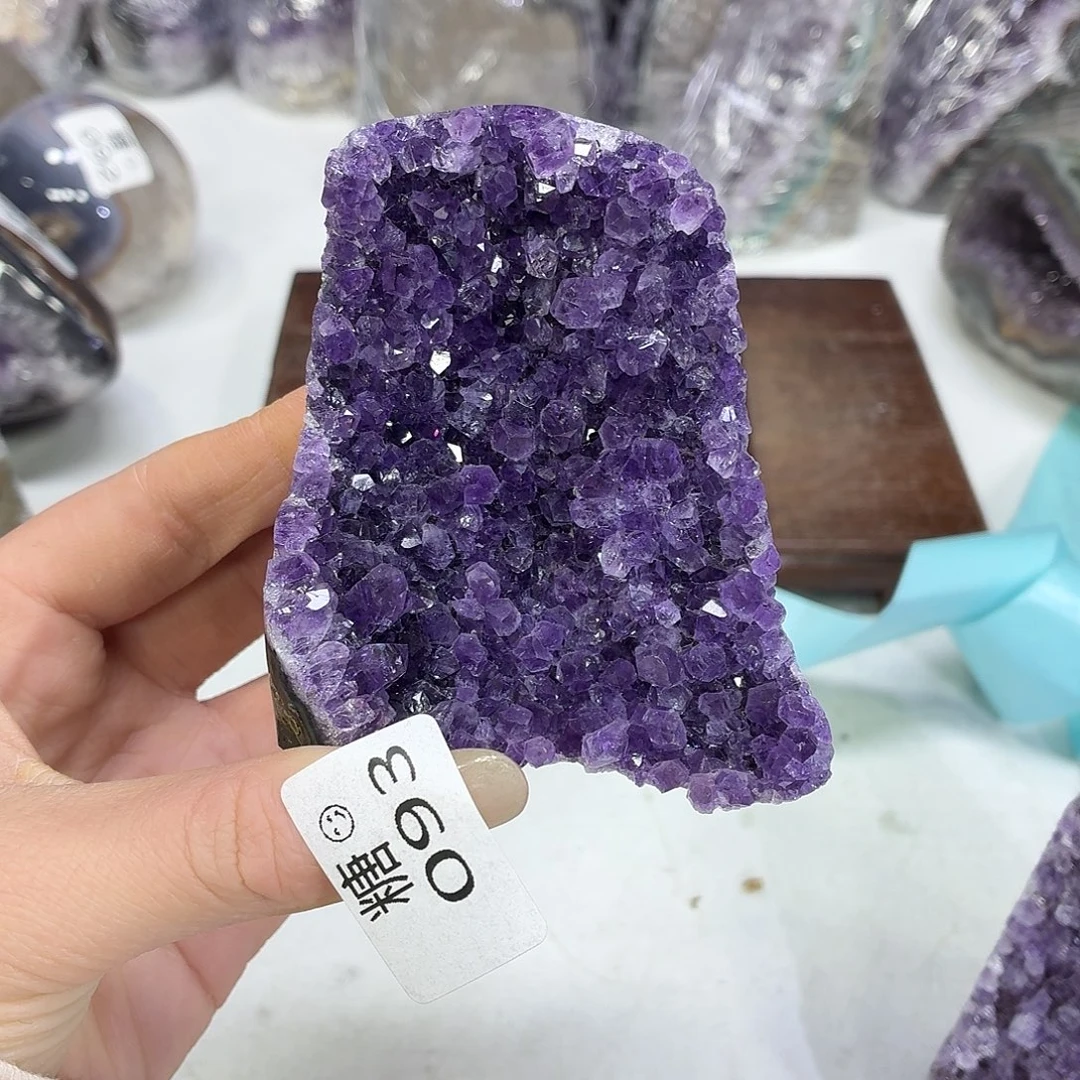 紫晶未镶嵌摆件水晶