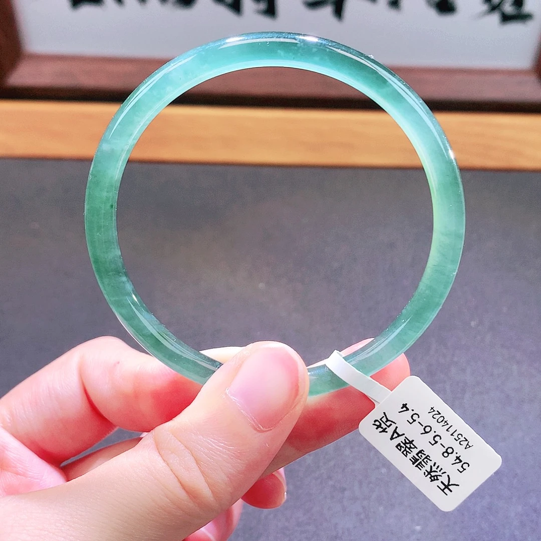 翡翠未镶嵌手镯天然翡翠