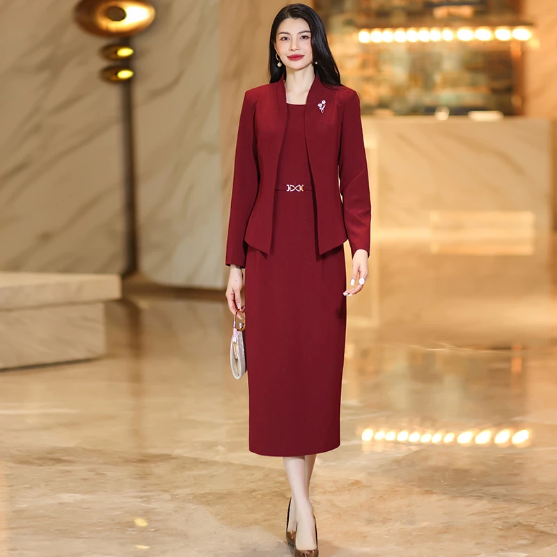 酒红色喜婆婆喜妈妈婚宴装套装新款春秋新款时尚修身西装两件套裙