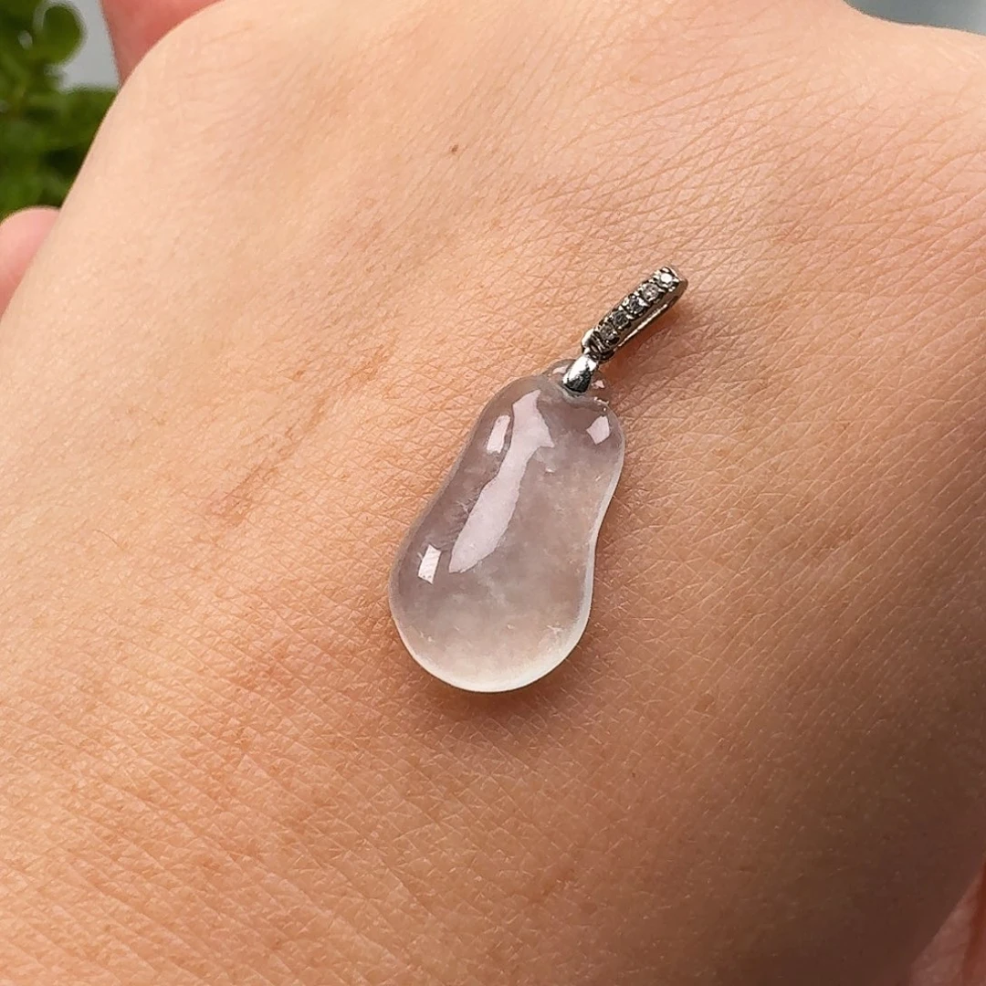 翡翠颈饰18K金镶嵌瓜