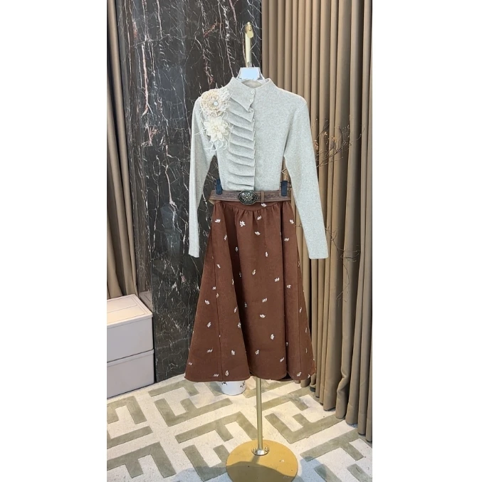 芙娜妮新款休闲洋气衣服女一整套穿搭气质显瘦女装套装F2510508