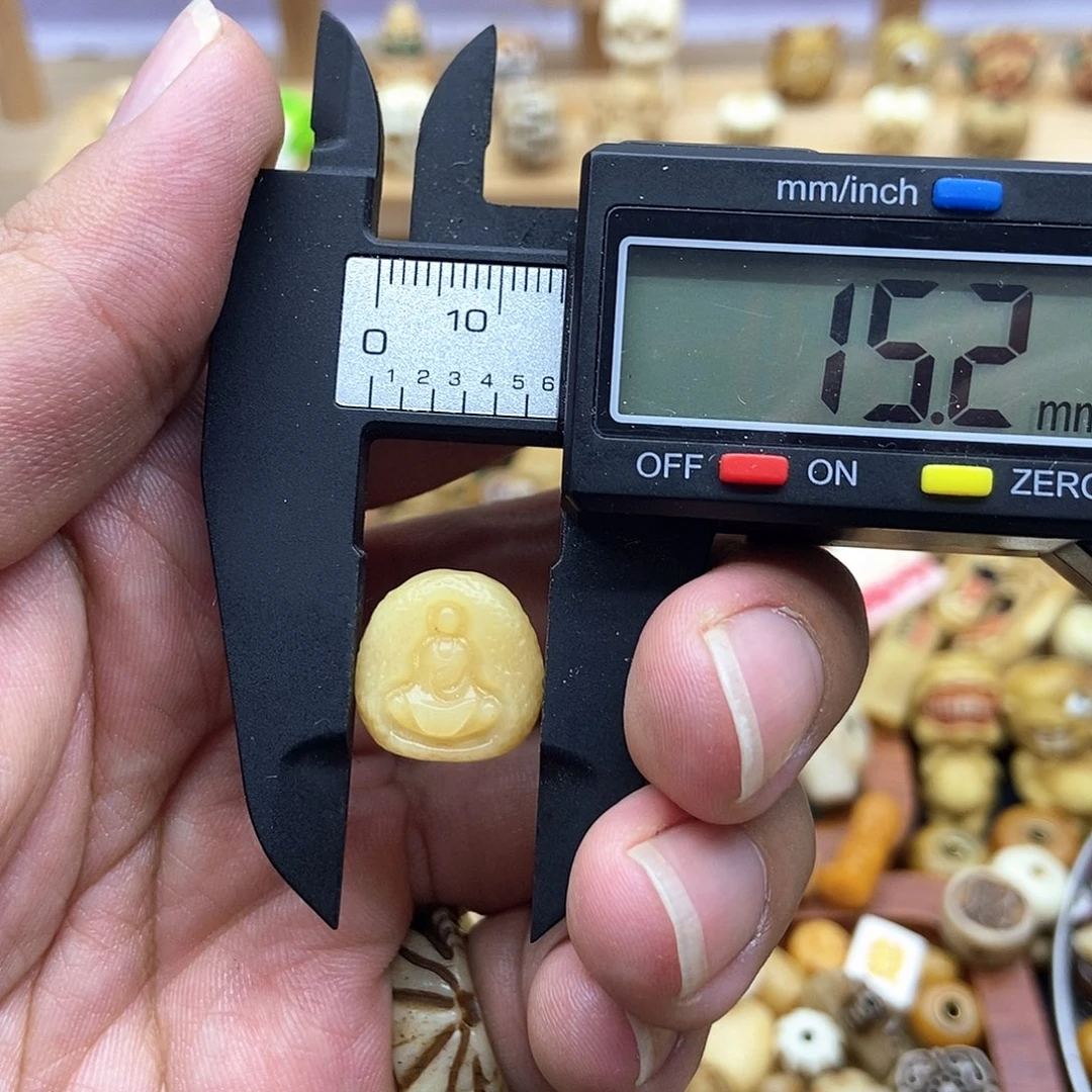 其他驼骨无相佛配饰背云