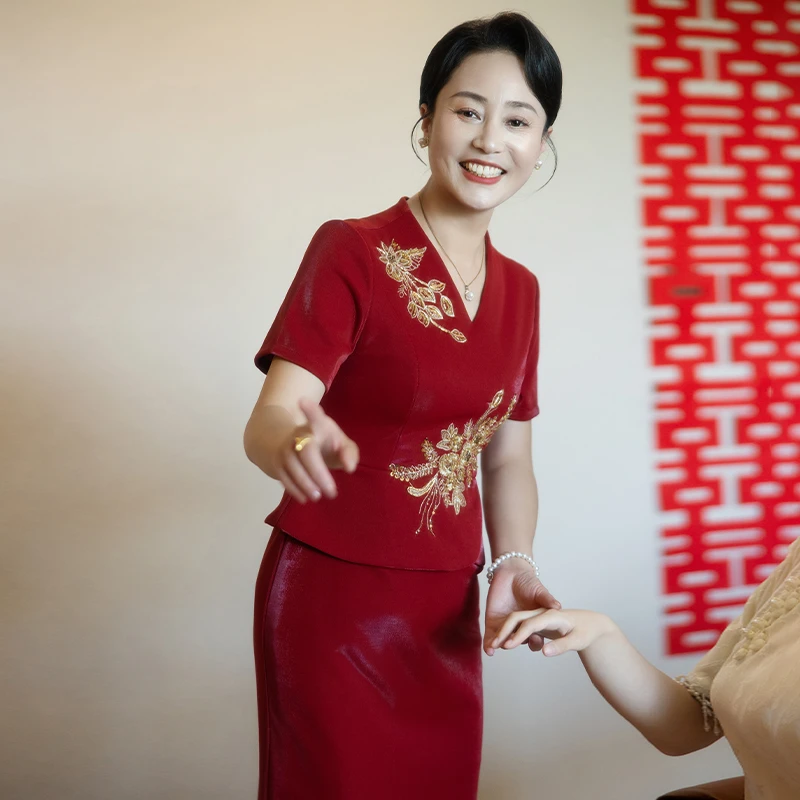 婚庆高档喜婆婆喜妈妈婚宴装2025新款夏装婚礼服装丈母娘连衣裙女