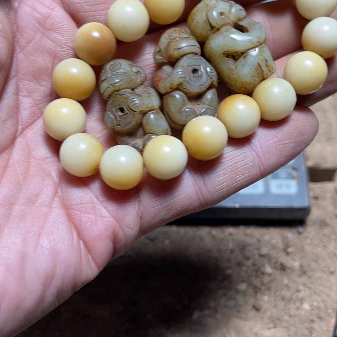 吊坠白玉菩提gkkjgfggg