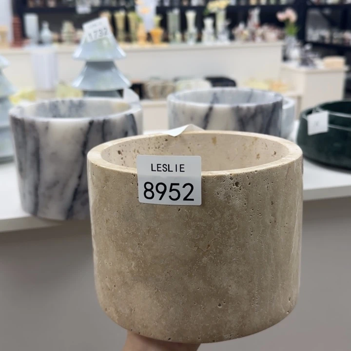 L8952。
