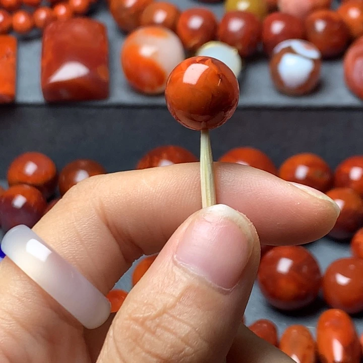 南红玛瑙配饰未镶嵌欢**迎