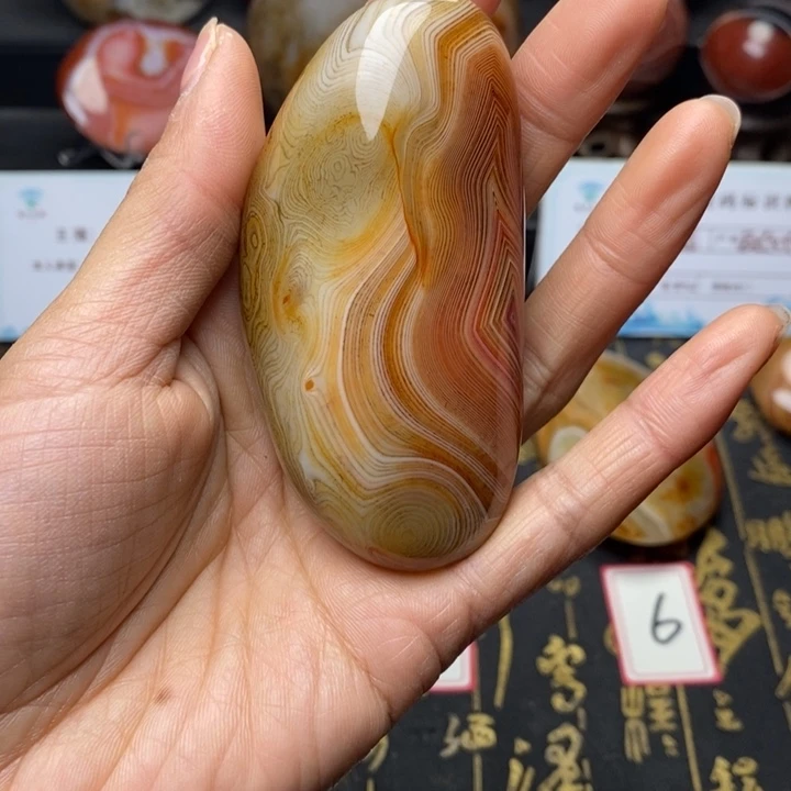 马***虎玛瑙/玉髓未镶嵌天然玛瑙玉髓俏皮精致吊坠手把件不退不换