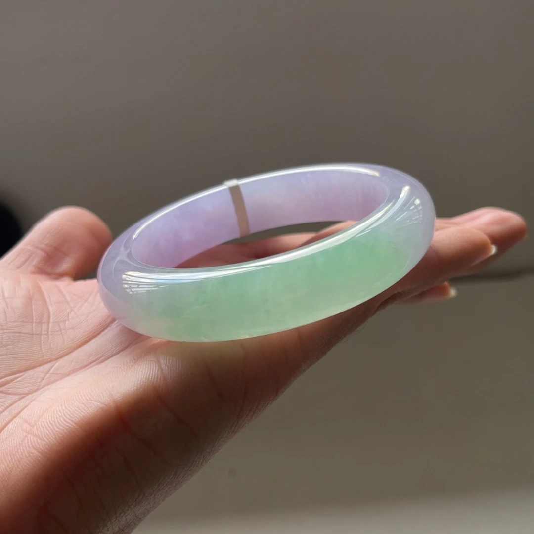 翡翠未镶嵌手镯57圈三天鉴赏期