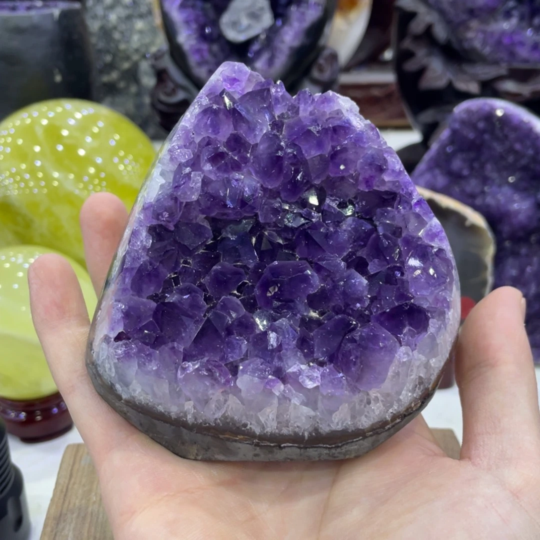 水晶未镶嵌珠宝半成品