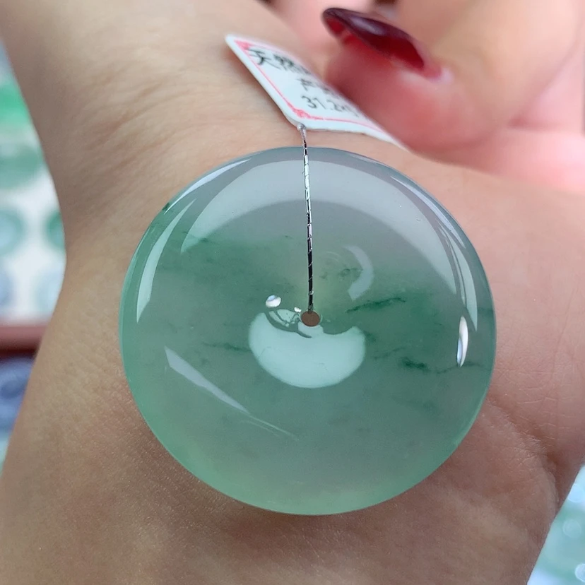 【闪购商品】翡翠吊坠(不含链)未镶嵌