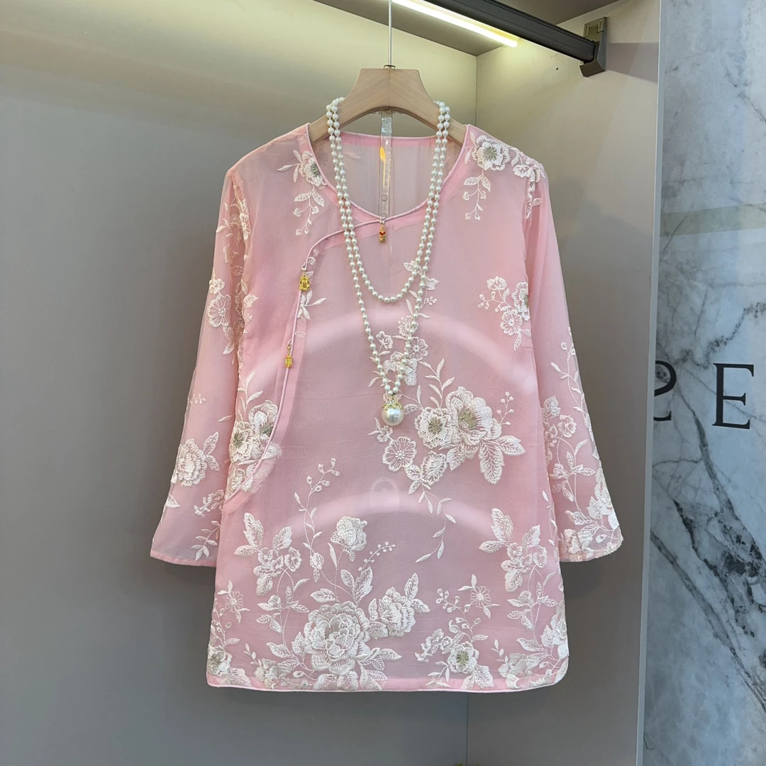 新款2025高端大气时尚新中式重工刺绣挂件设计感大码女装显瘦上衣