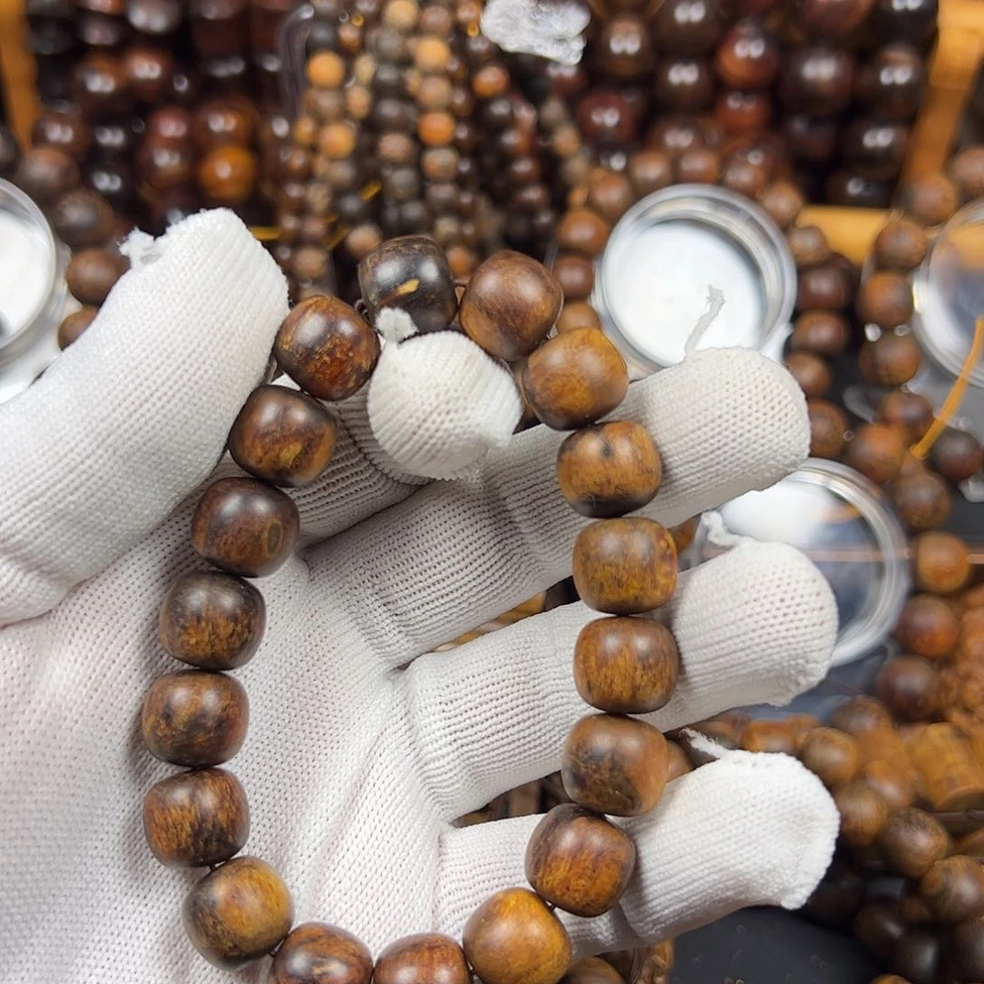 贡木1213老型手串微瑕疵夹白定制福利