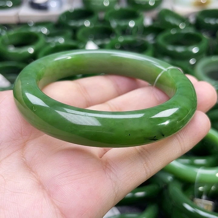 未镶嵌手镯和田玉（碧玉）