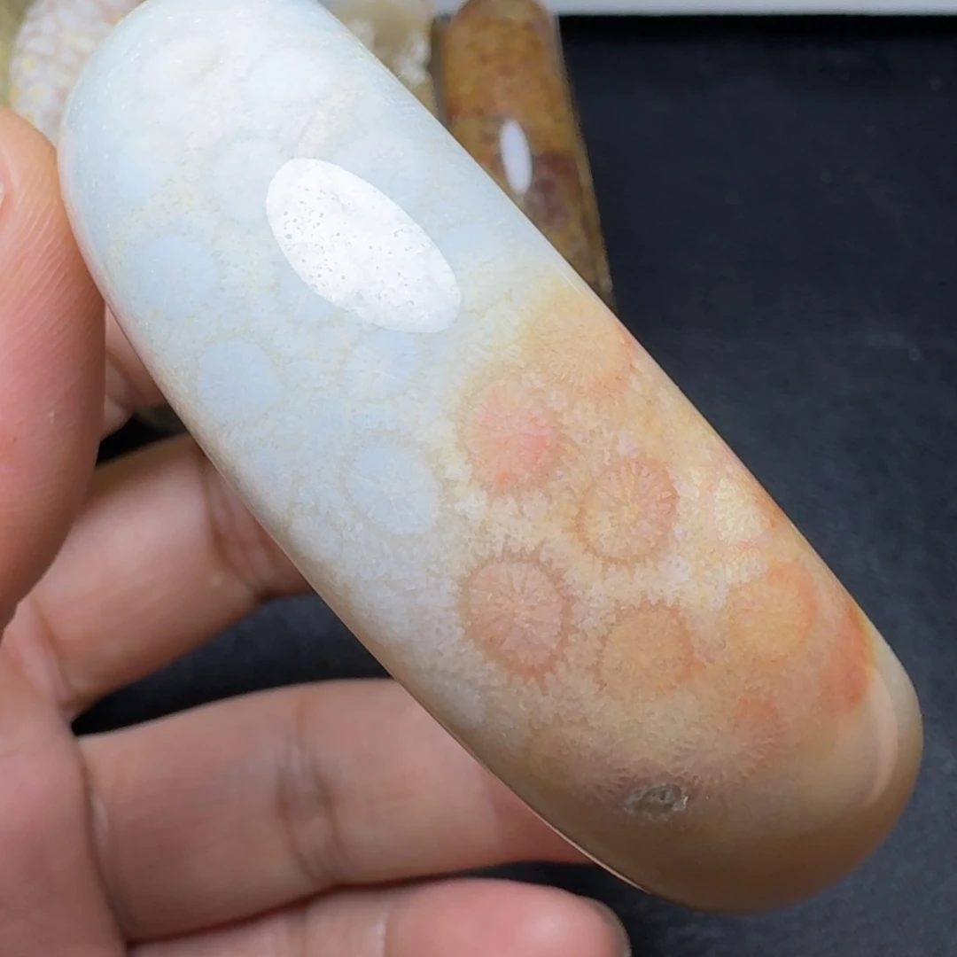 硅化玉天然色有机玉石保真色未镶嵌58圈口