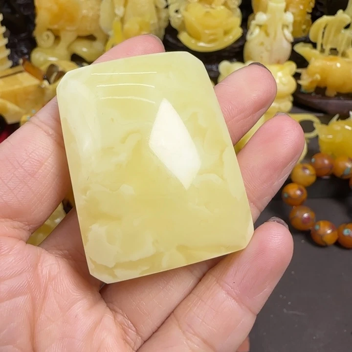 蜜蜡珠宝奇石未镶嵌