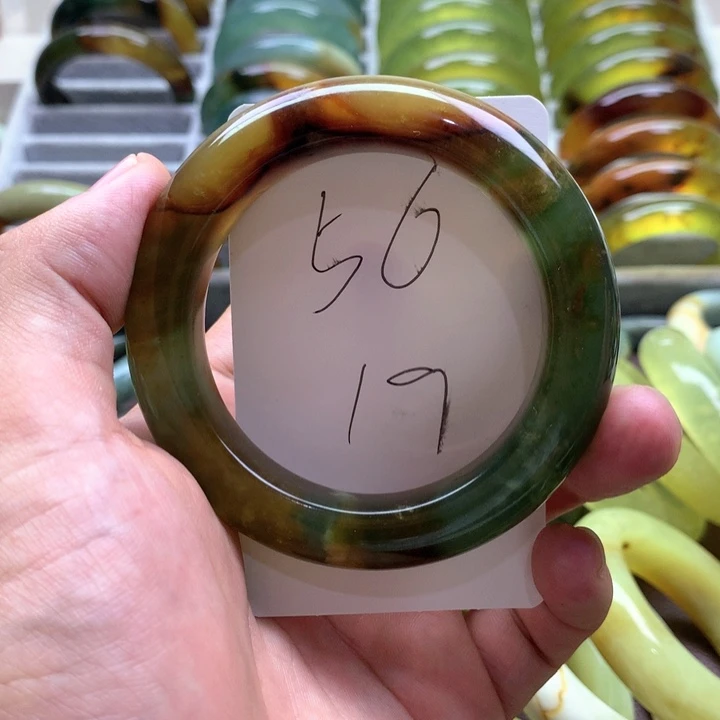 蛇纹石玉未镶嵌手镯A****⁵