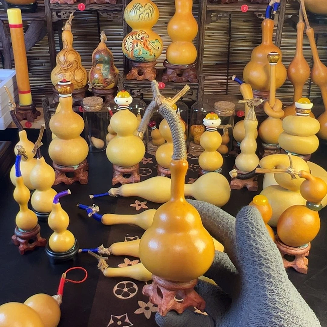 三***路木聊一精品葫芦200