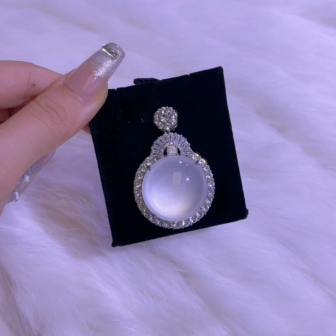 铜合金锆石吊坠 轻奢时尚富家千金系列大鸽子蛋项链