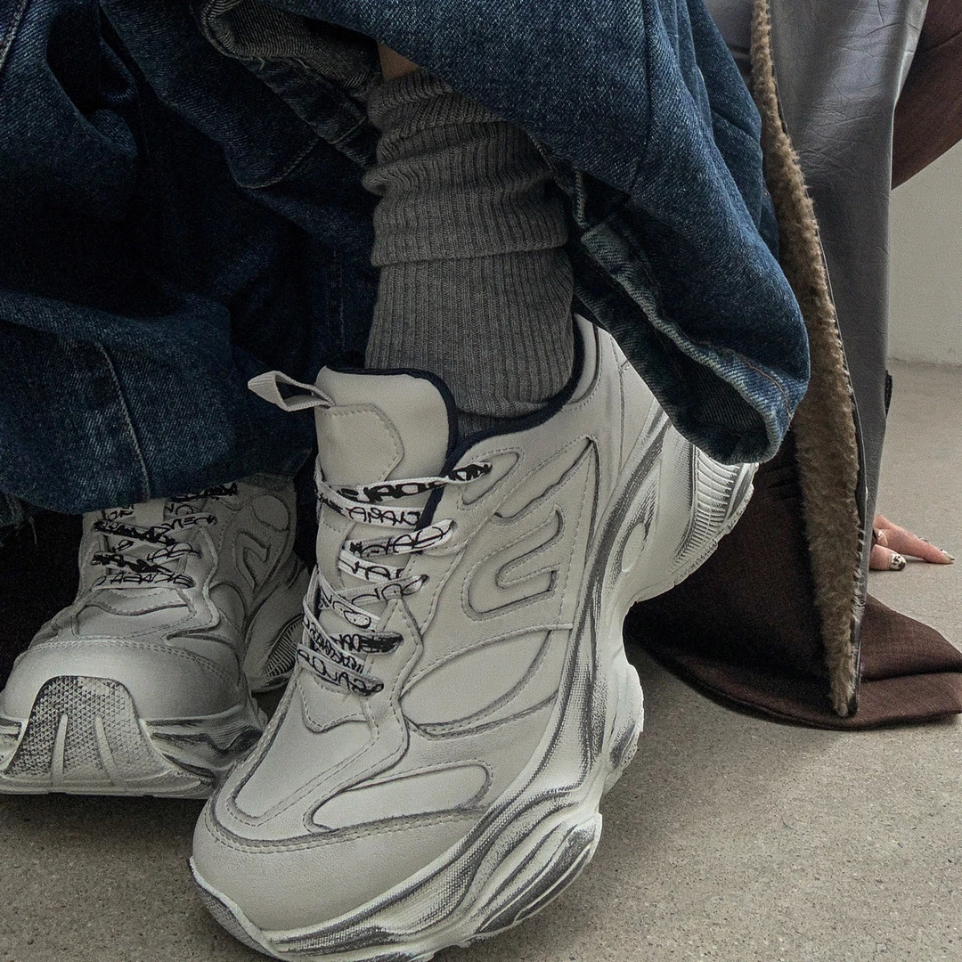 SGIRL TWTW2025年秋季新款擦色复古厚底系带圆头休闲老爹鞋女鞋潮