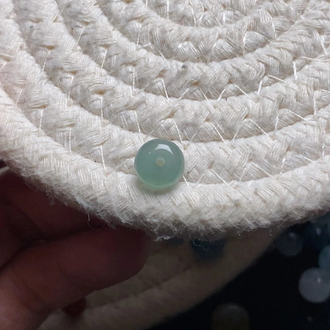 翡翠散珠8.5×4.8天然翡翠A货散珠