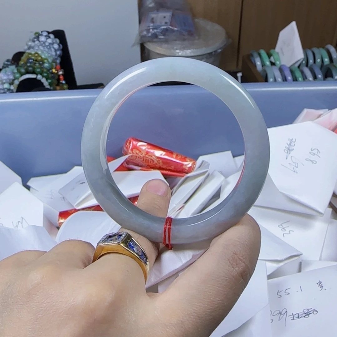 翡翠手镯未镶嵌烟紫胶蓝调手镯