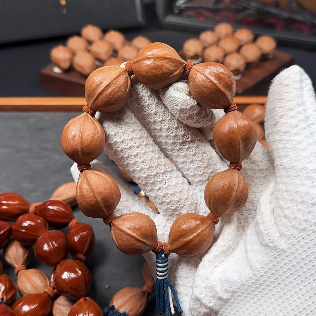 2.2*2.8大尺寸原生态梅林铁核手串