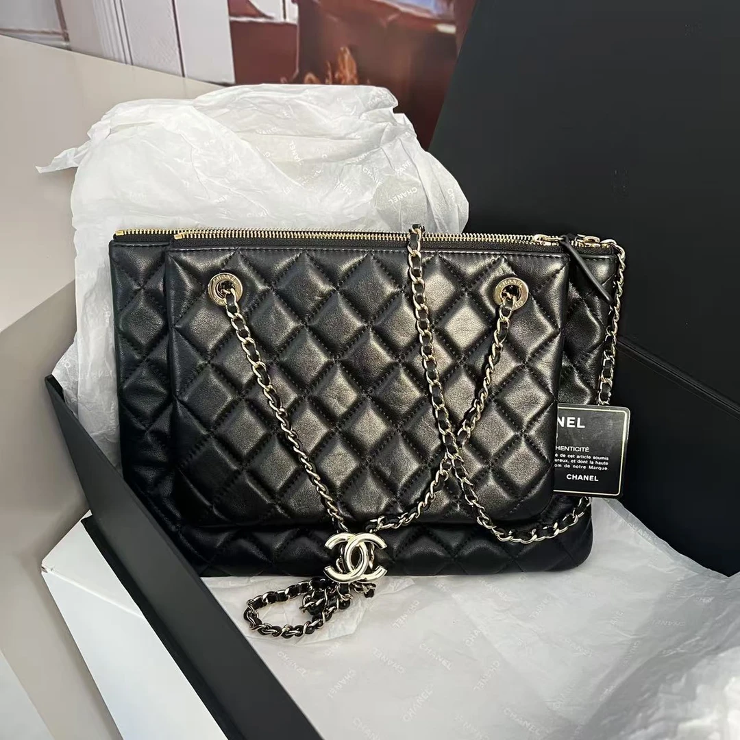 95新 Chanel/香奈儿 香奈儿/包包/95新/市场价27500/28*2*19