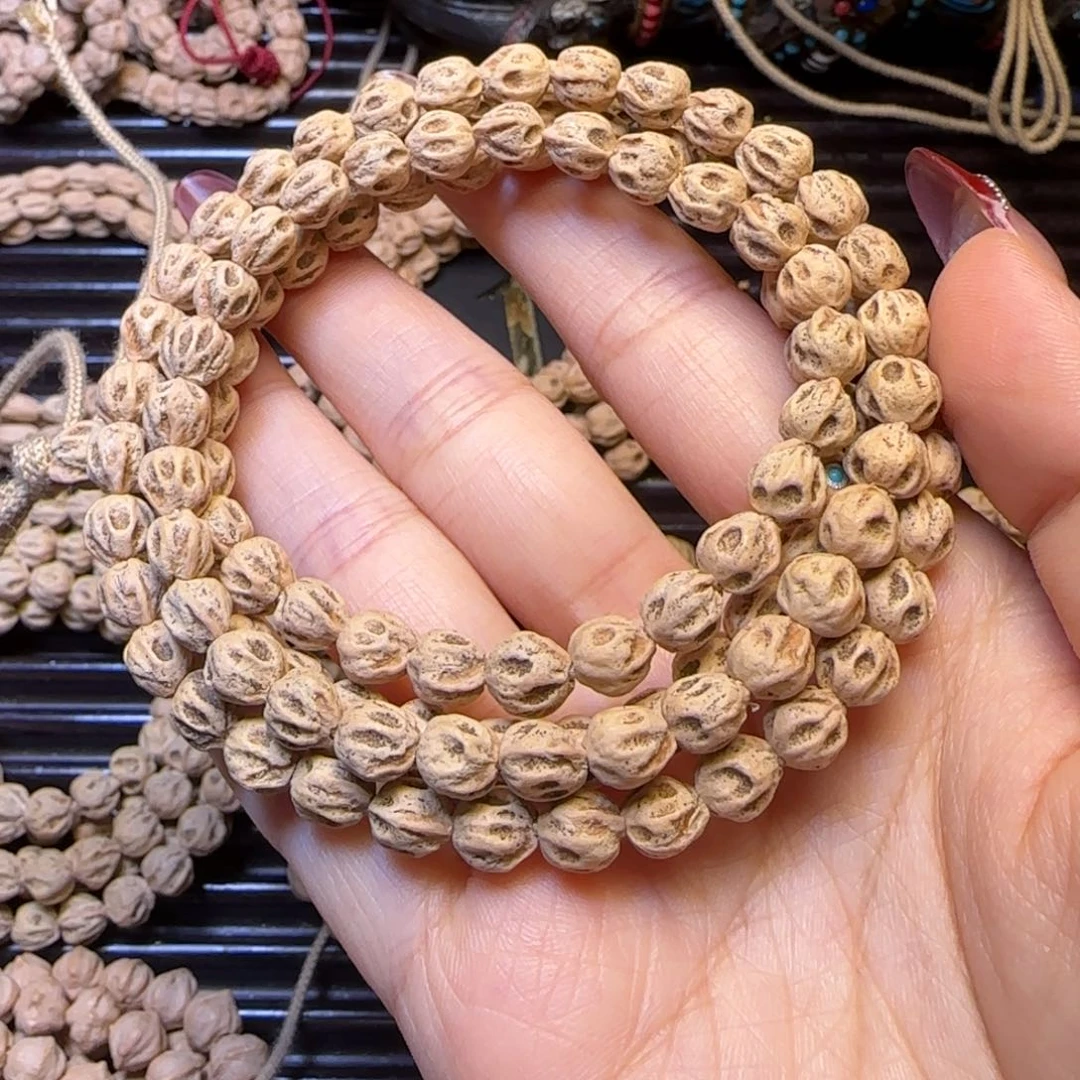 柏香籽/百香籽吊坠闲****?