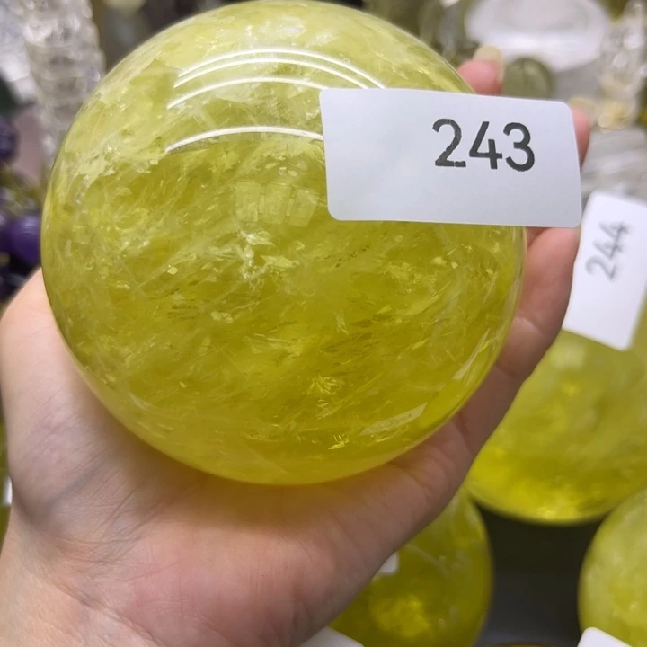 北***海珠宝半成品未镶嵌水晶摆件