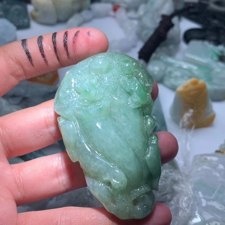 古***谣翡翠未镶嵌颈饰保真天然a货翡翠
