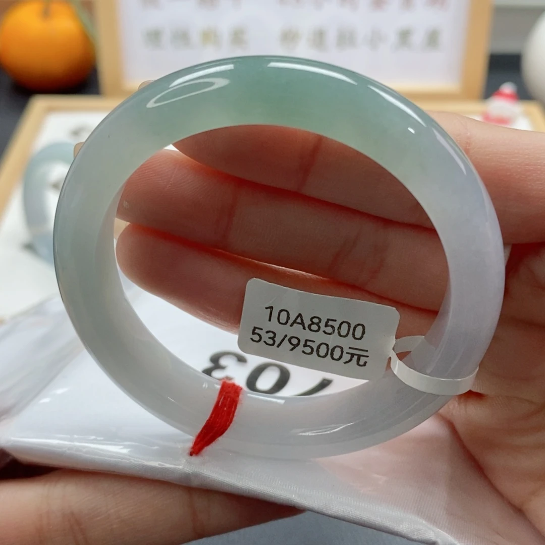 翡翠手镯未镶嵌天然A货翡翠手镯