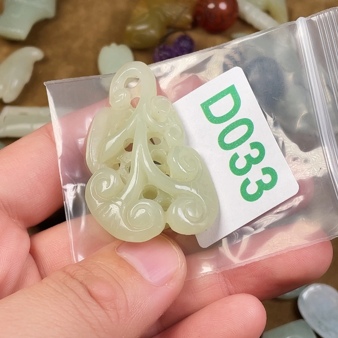 和田玉（糖玉）未镶嵌颈饰