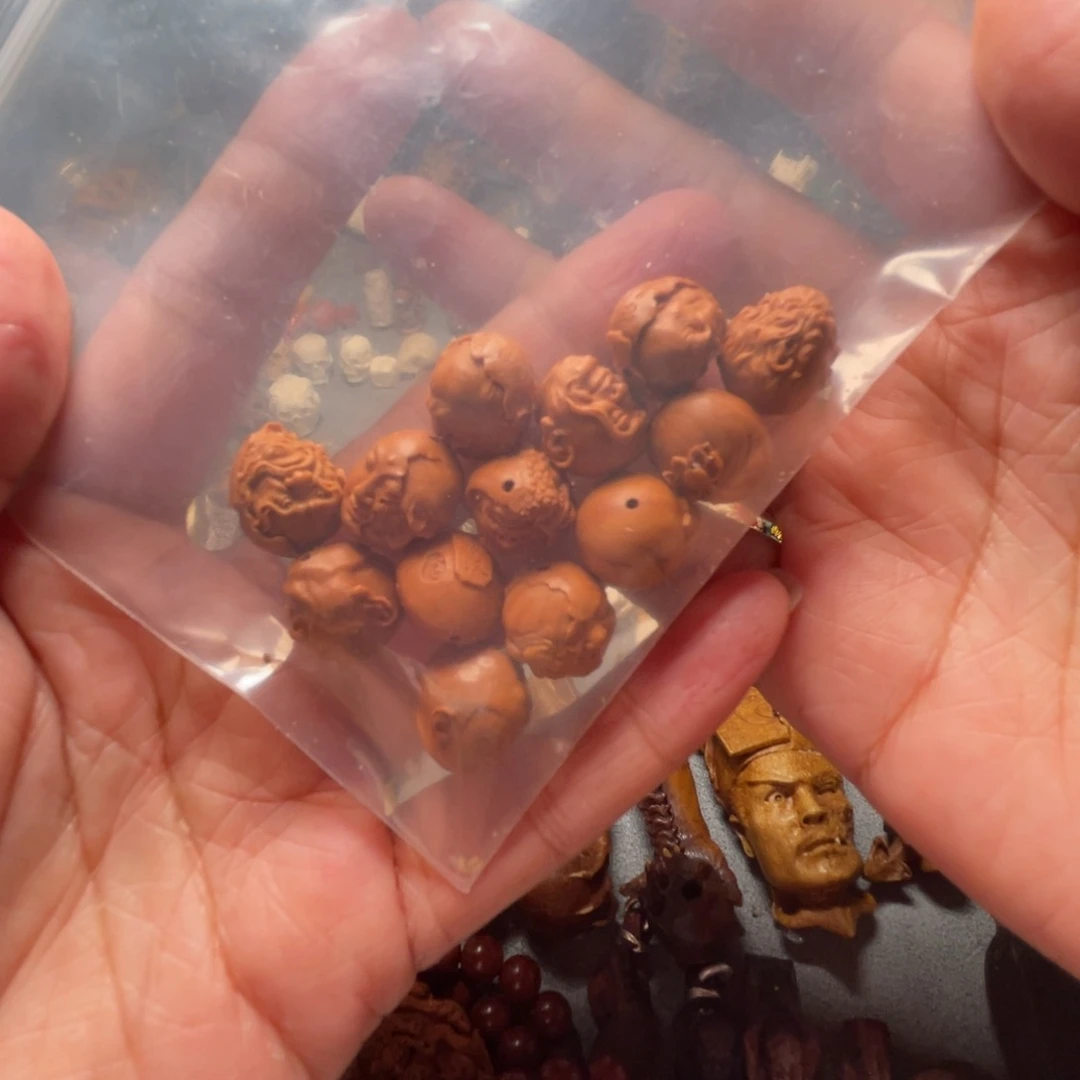 肚****肉手工雕刻夺面罗汉一条