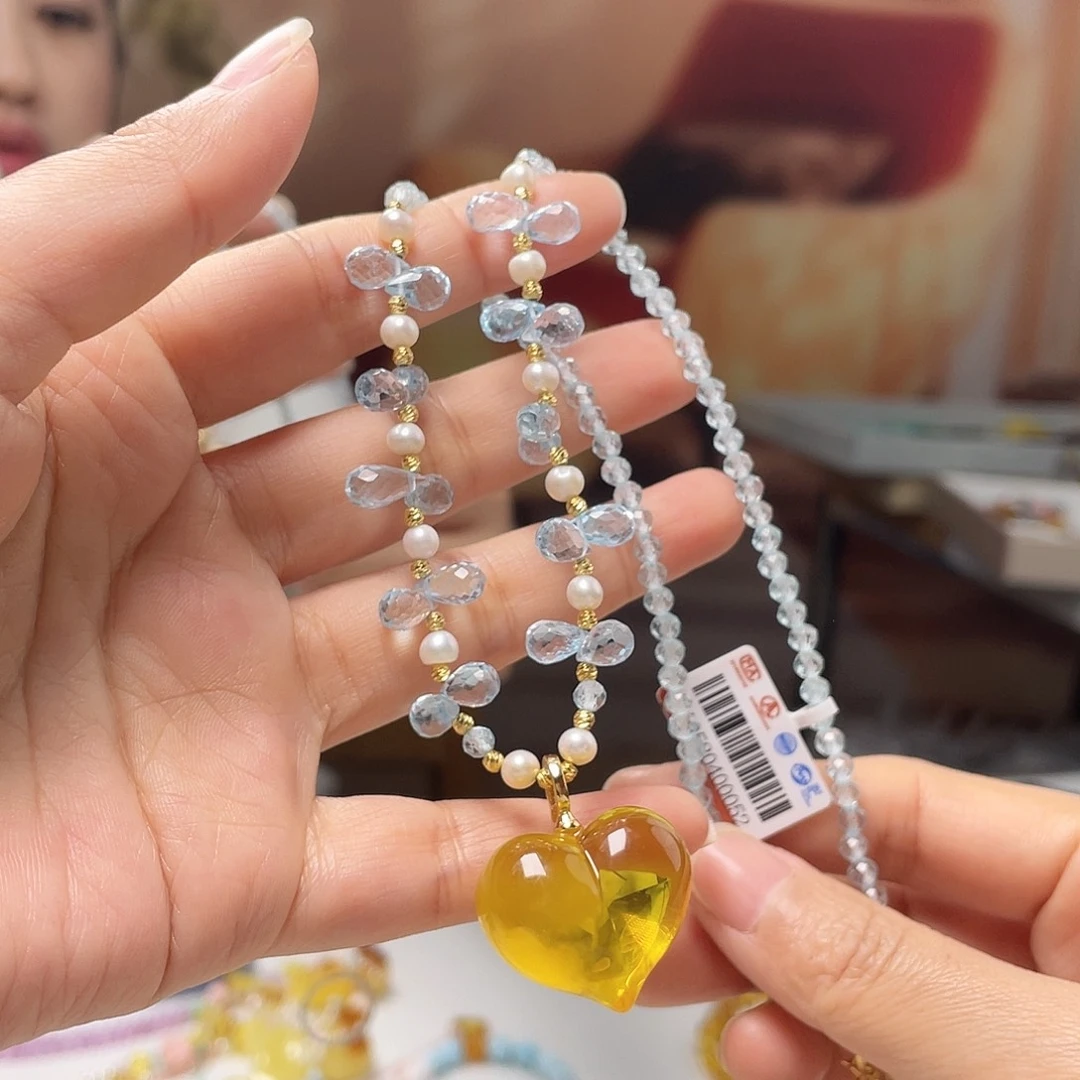 琥珀未镶嵌裸石吊坠