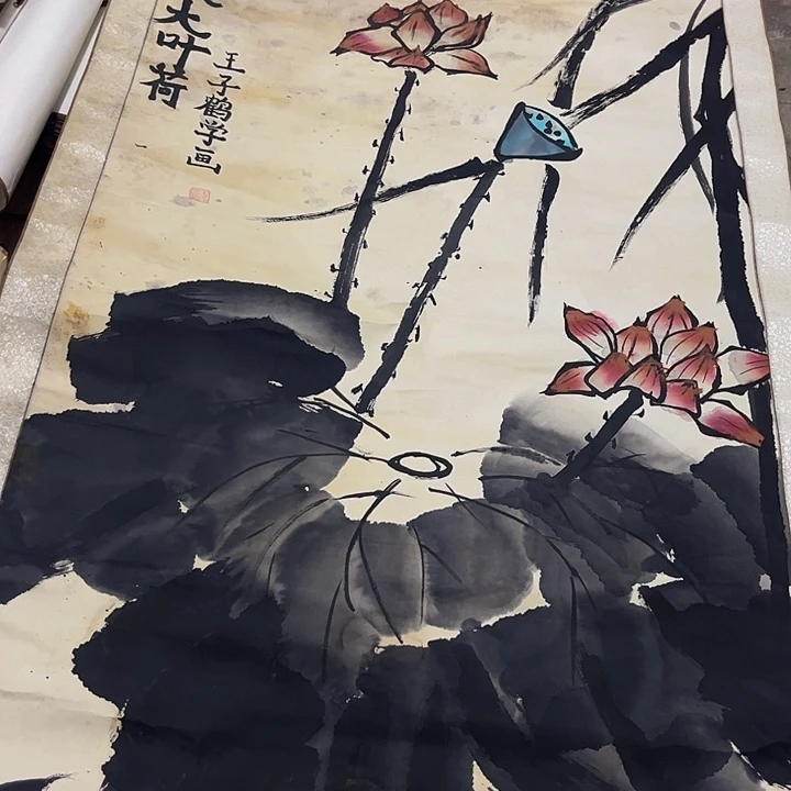摆件，轴坏，破损，水渍都是正常