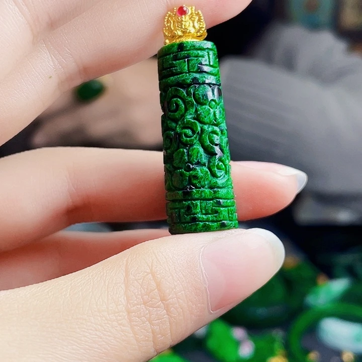 翡翠银S925镶嵌颈饰多样性