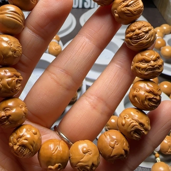 猴头核桃手串猴头