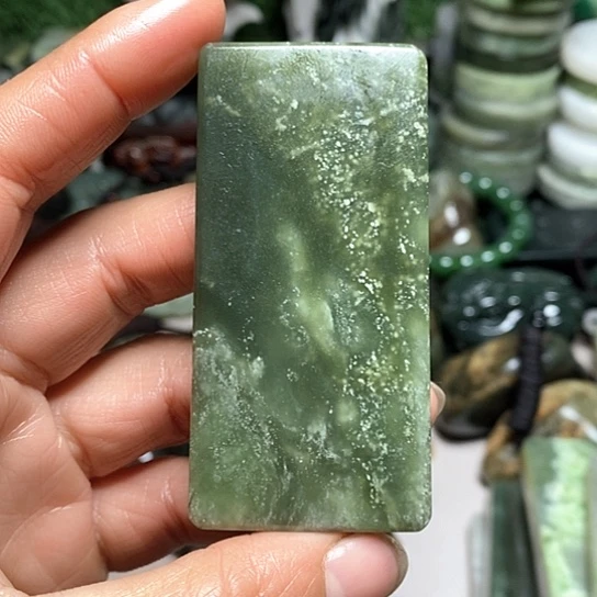 未镶嵌和田玉（糖玉）珠宝半成品