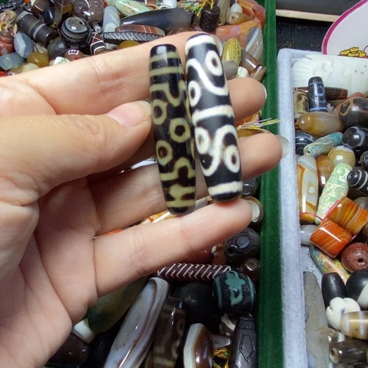 李***峰玛瑙/玉髓未镶嵌颈饰